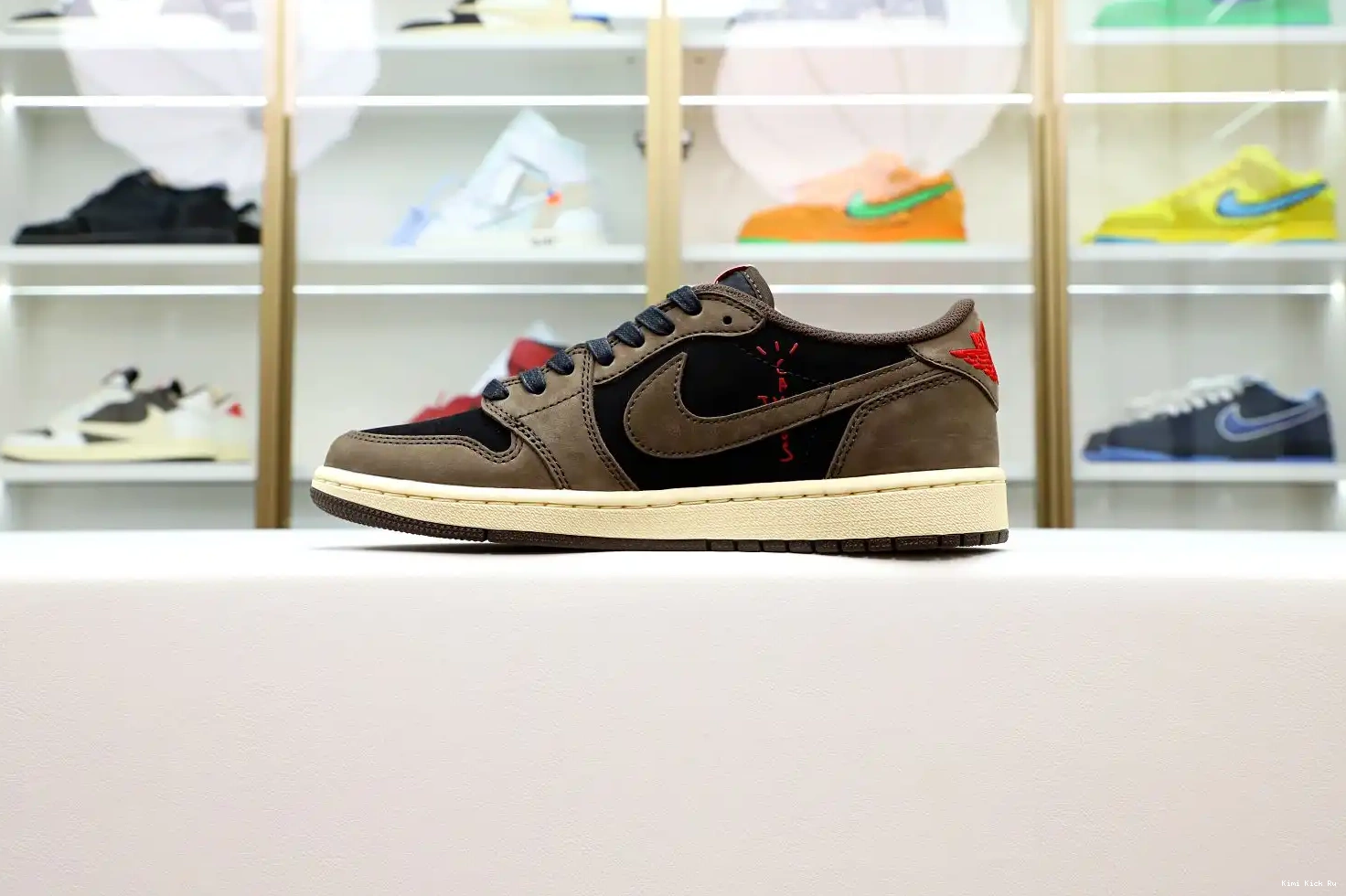 SP TS Jordan Kimikick x Jordan Travis OG Air Scott 1Low 0713
